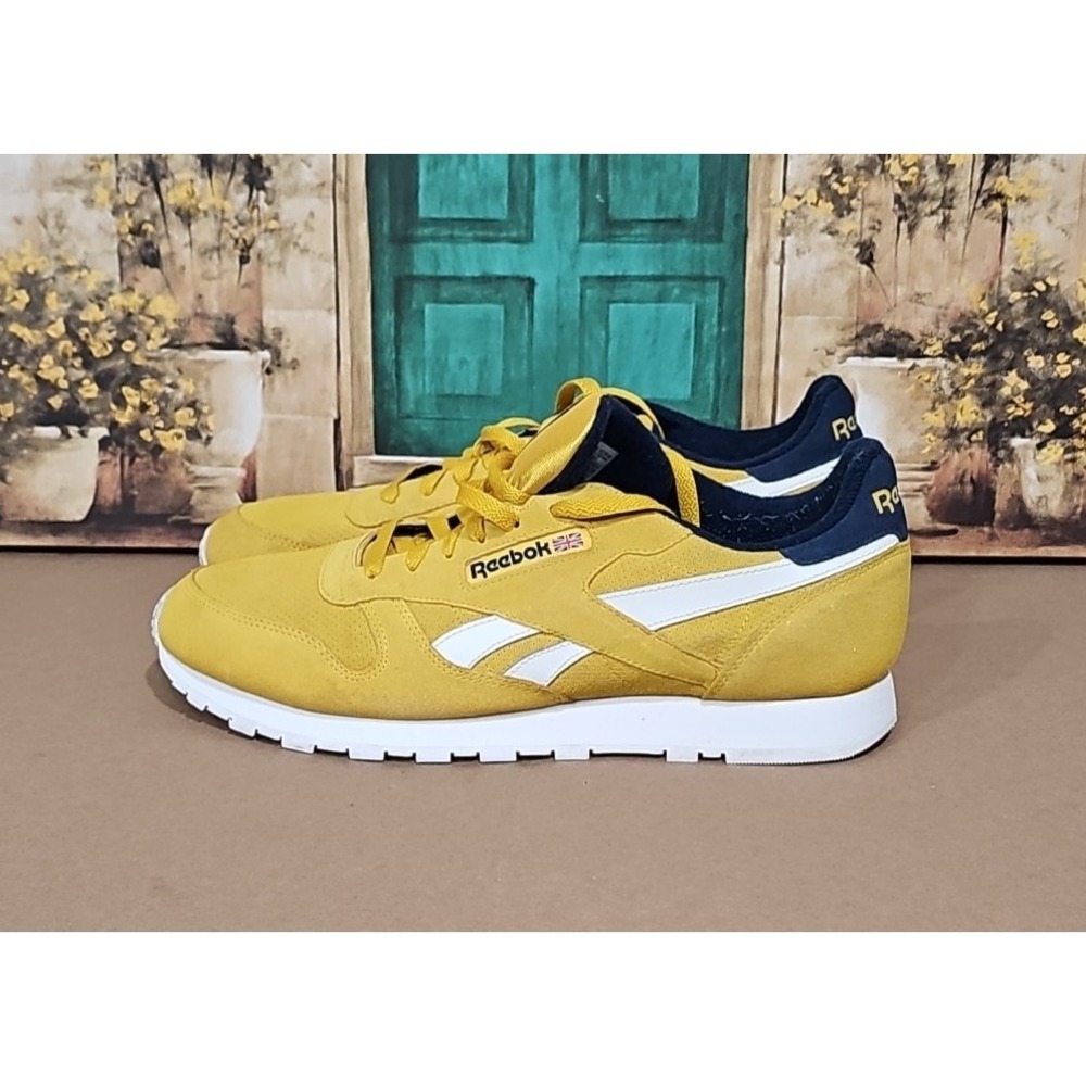 Size 13 Reebok Classics Yellow/White